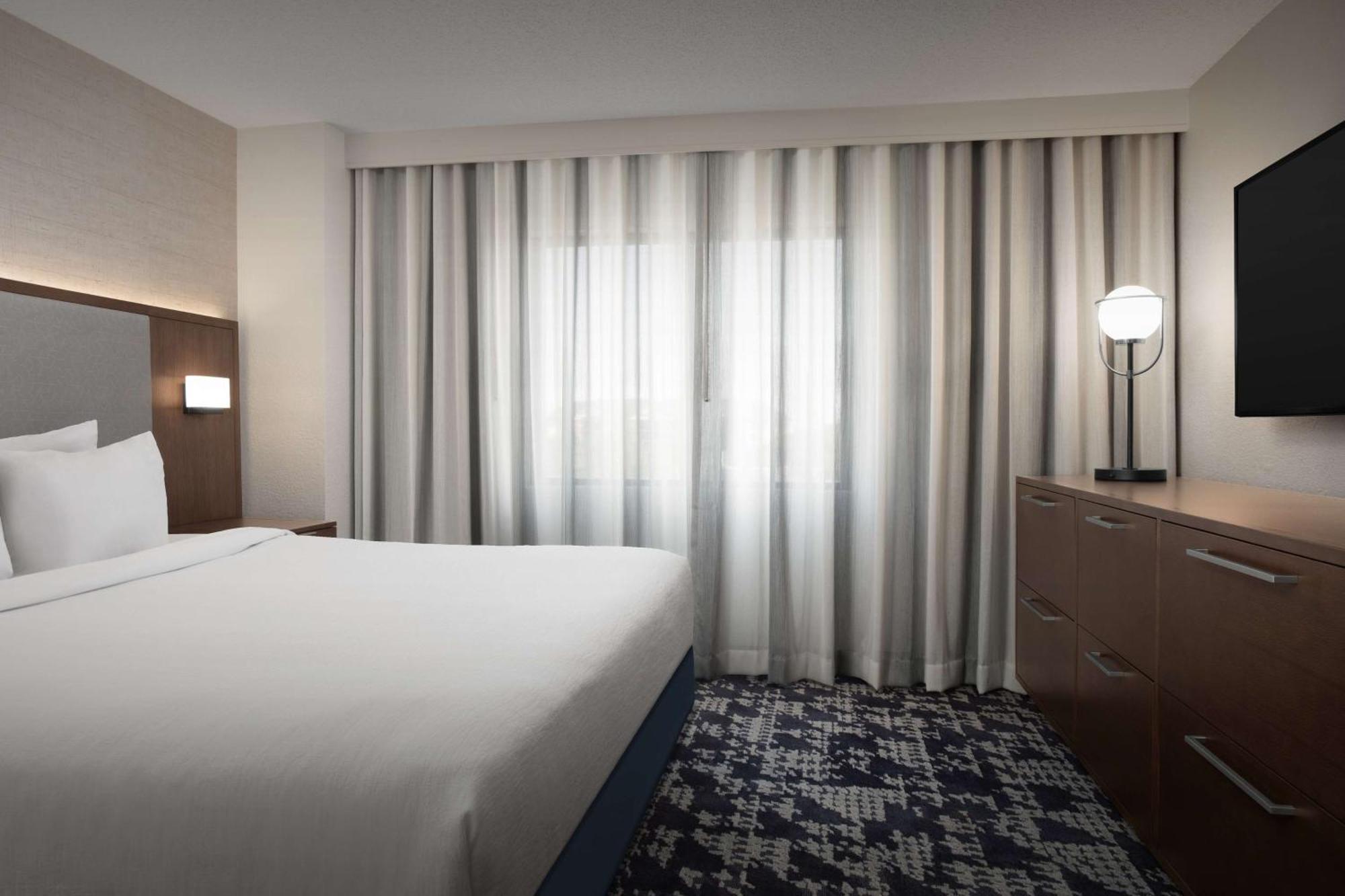 Embassy Suites By Hilton Dallas Near The Galleria Kültér fotó