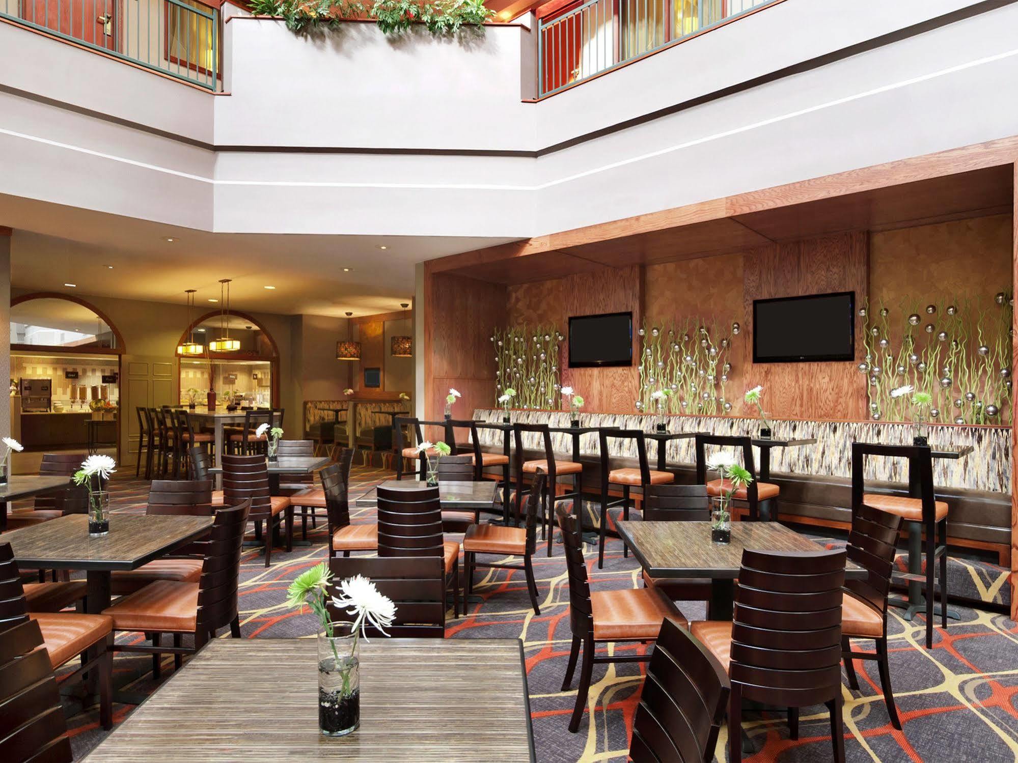 Embassy Suites By Hilton Dallas Near The Galleria Kültér fotó